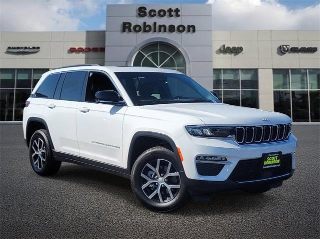 new 2025 Jeep Grand Cherokee car, priced at $43,212