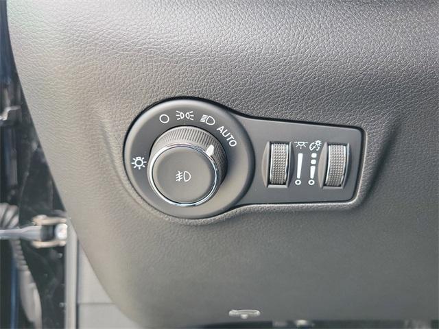 new 2025 Jeep Compass car, priced at $26,980