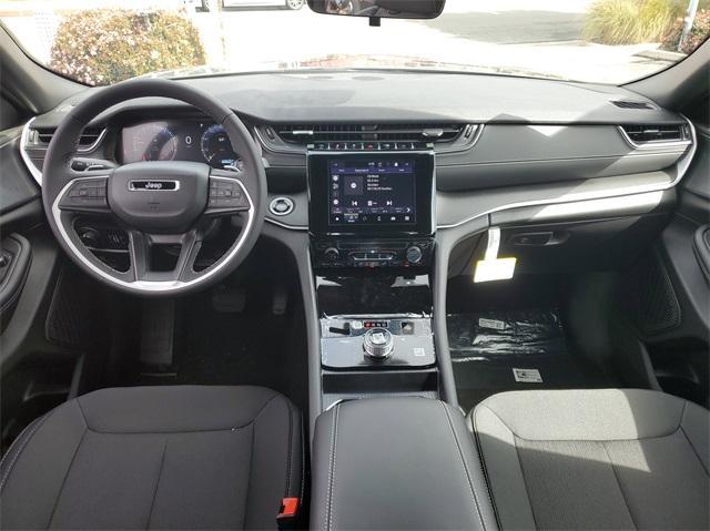 new 2025 Jeep Grand Cherokee car, priced at $34,666