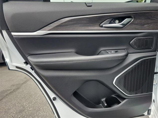 new 2025 Jeep Grand Cherokee 4xe car, priced at $54,203
