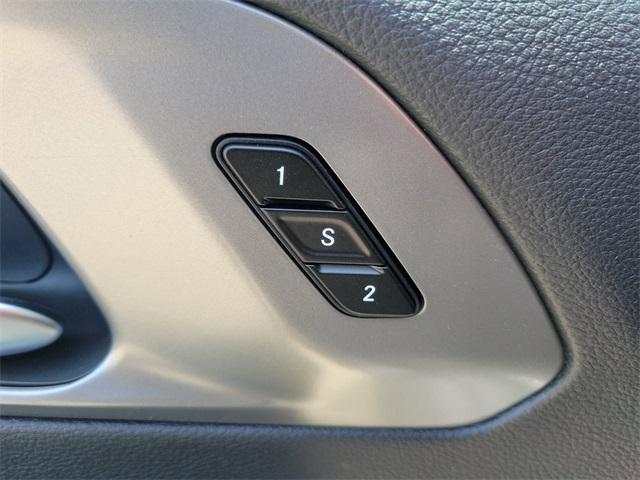 new 2025 Chrysler Pacifica car, priced at $42,304