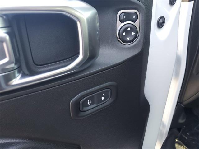 new 2025 Jeep Wrangler car, priced at $47,258
