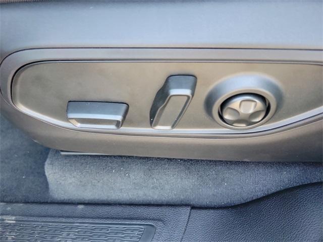 new 2025 Jeep Grand Cherokee L car, priced at $38,838