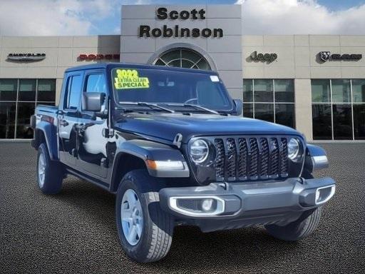 used 2022 Jeep Gladiator car, priced at $30,834