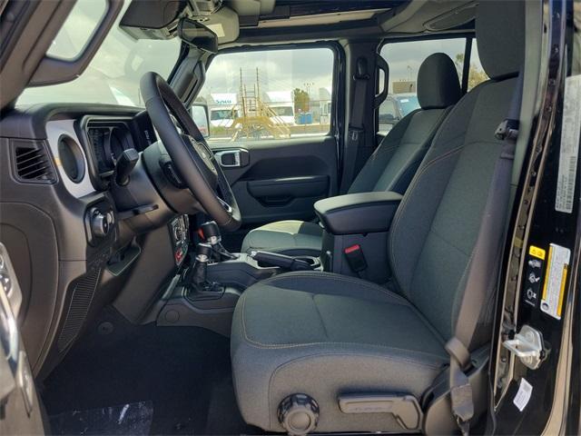 new 2025 Jeep Wrangler car, priced at $60,870