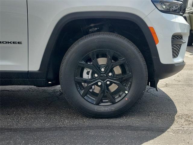 new 2025 Jeep Grand Cherokee car, priced at $37,238