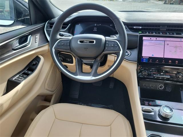 new 2025 Jeep Grand Cherokee car, priced at $44,200