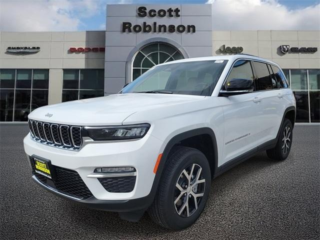 new 2025 Jeep Grand Cherokee car, priced at $44,200