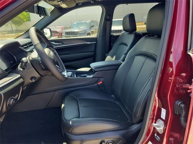 new 2025 Jeep Grand Cherokee L car, priced at $46,069