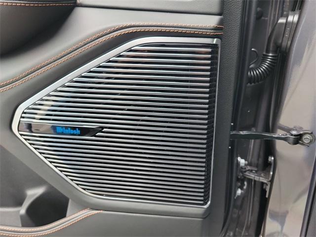 new 2025 Jeep Grand Cherokee L car, priced at $61,760