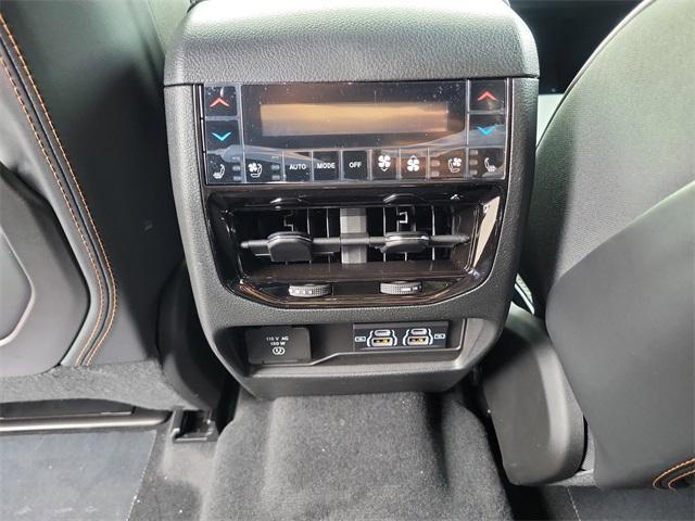 new 2025 Jeep Grand Cherokee L car, priced at $61,760