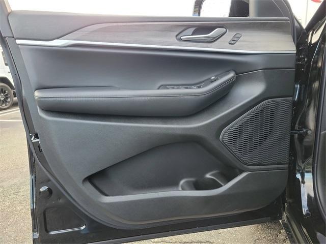 new 2025 Jeep Grand Cherokee L car, priced at $46,868