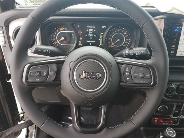 new 2025 Jeep Wrangler car, priced at $54,070