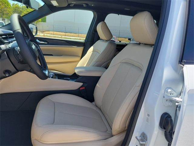 new 2025 Jeep Grand Cherokee L car, priced at $47,305