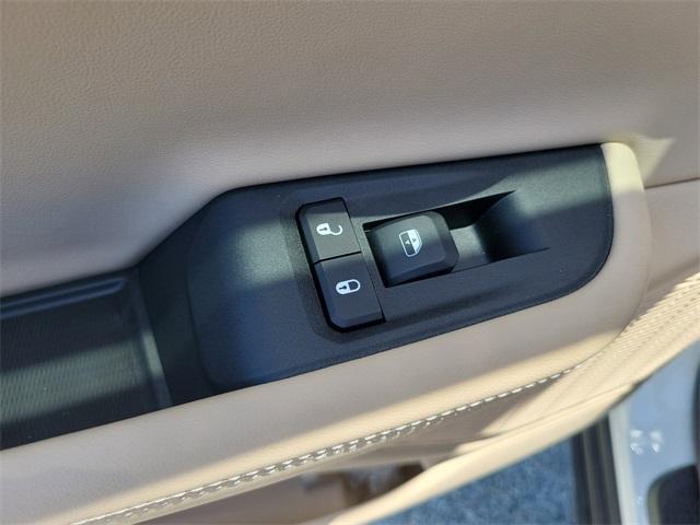 new 2025 Jeep Grand Cherokee L car, priced at $47,305
