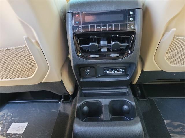 new 2025 Jeep Grand Cherokee L car, priced at $47,305