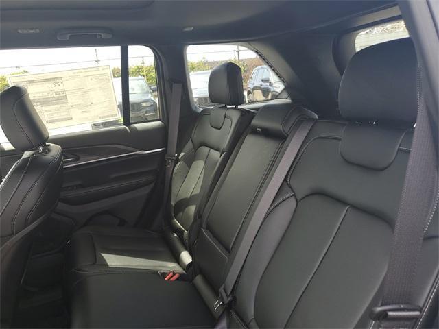 new 2025 Jeep Grand Cherokee car, priced at $43,482