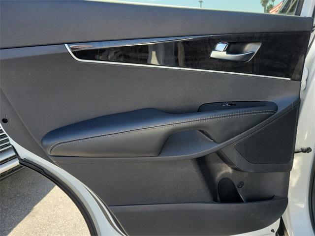 used 2016 Kia Sorento car, priced at $11,444