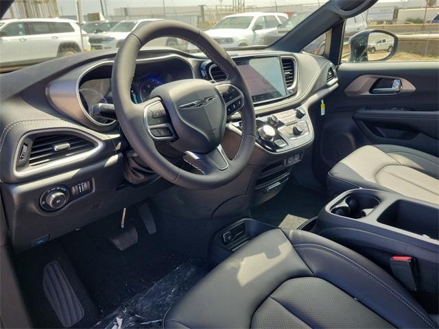 new 2025 Chrysler Pacifica car, priced at $41,858