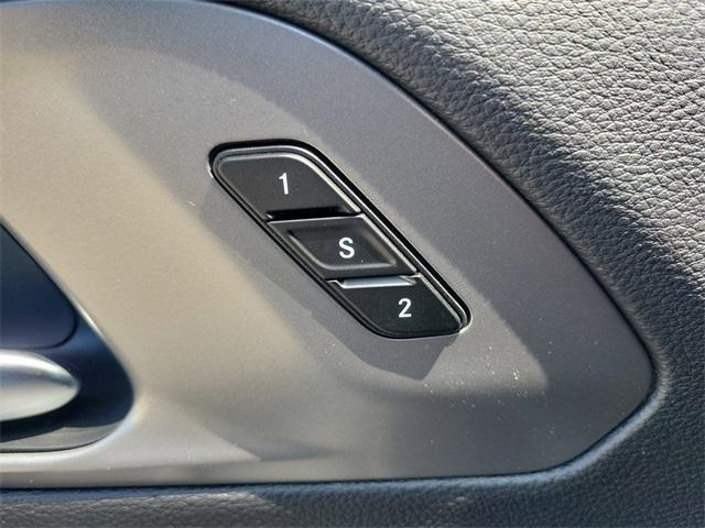 new 2025 Chrysler Pacifica car, priced at $41,858