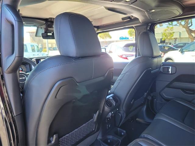 used 2025 Jeep Gladiator car, priced at $44,991