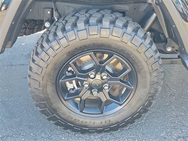 used 2025 Jeep Gladiator car, priced at $44,991