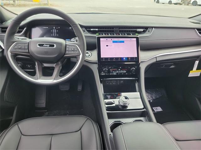 new 2025 Jeep Grand Cherokee car, priced at $41,445
