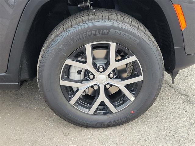 new 2025 Jeep Grand Cherokee car, priced at $41,445