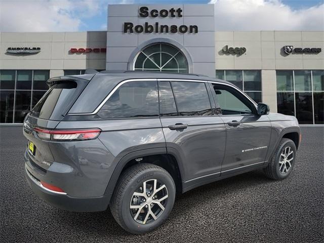 new 2025 Jeep Grand Cherokee car, priced at $41,445