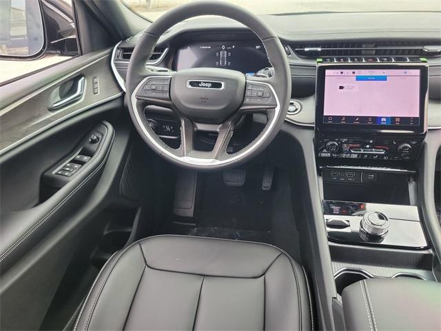 new 2025 Jeep Grand Cherokee car, priced at $41,445