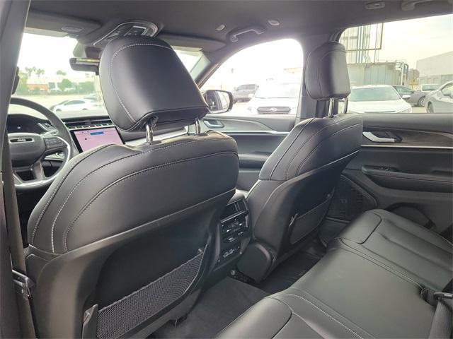 new 2025 Jeep Grand Cherokee car, priced at $41,445