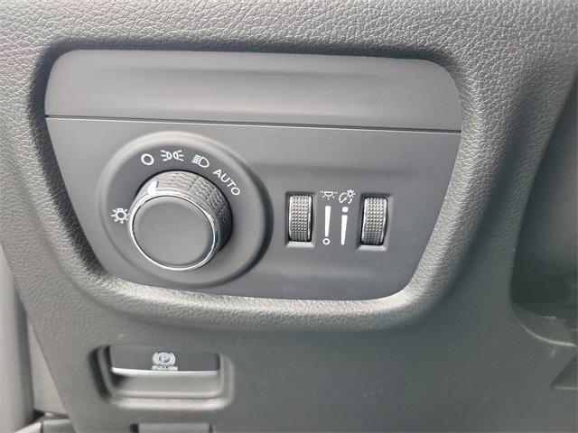 used 2023 Jeep Grand Cherokee car, priced at $32,804