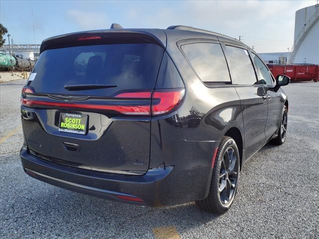 new 2024 Chrysler Pacifica car, priced at $49,100