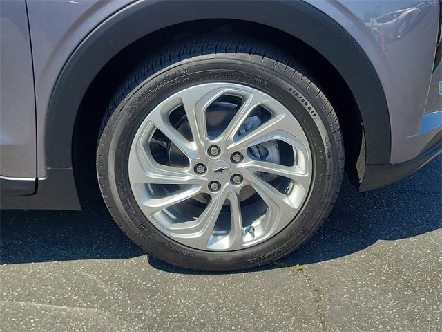 used 2023 Chevrolet Bolt EUV car, priced at $22,491