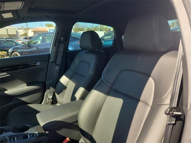 used 2025 Honda Civic Hybrid car, priced at $28,294