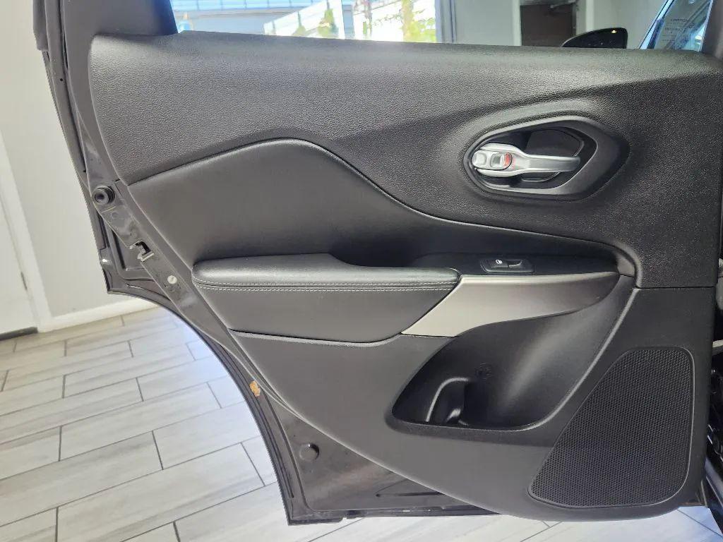 used 2020 Jeep Cherokee car, priced at $17,999