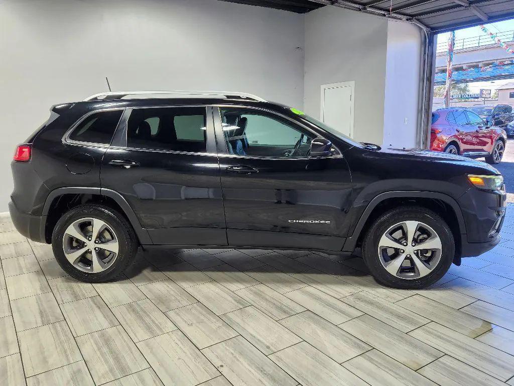 used 2020 Jeep Cherokee car, priced at $17,999