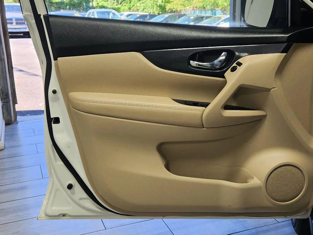 used 2020 Nissan Rogue car, priced at $14,499