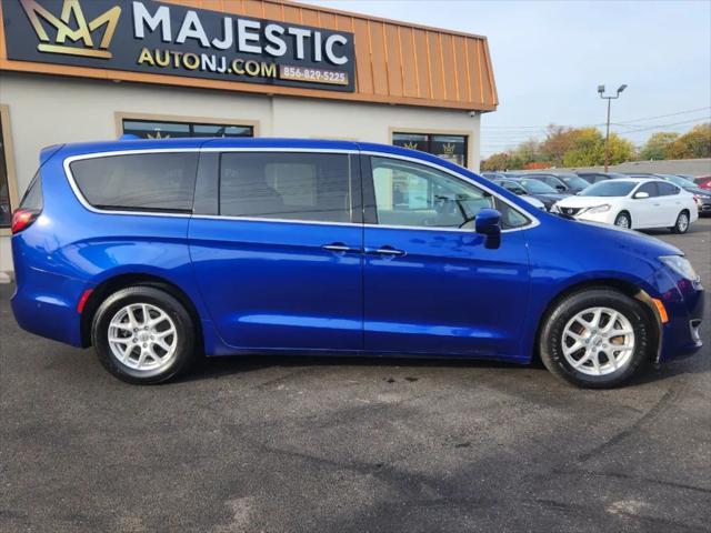 used 2020 Chrysler Pacifica car, priced at $20,995