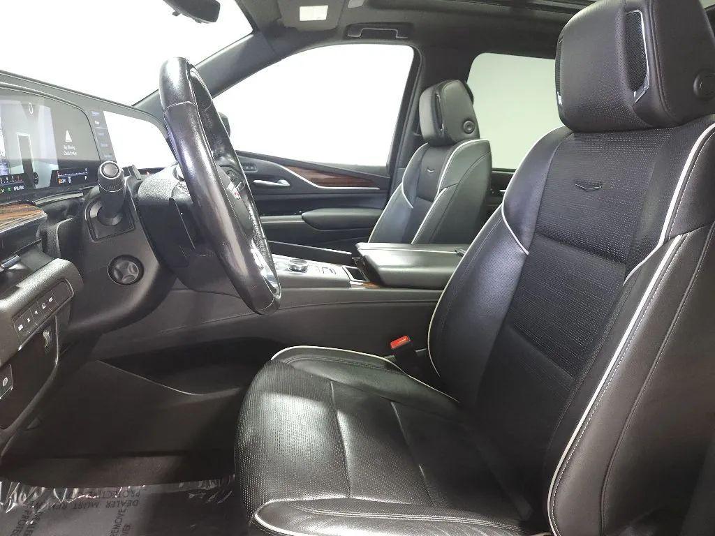 used 2023 Cadillac Escalade ESV car, priced at $61,245