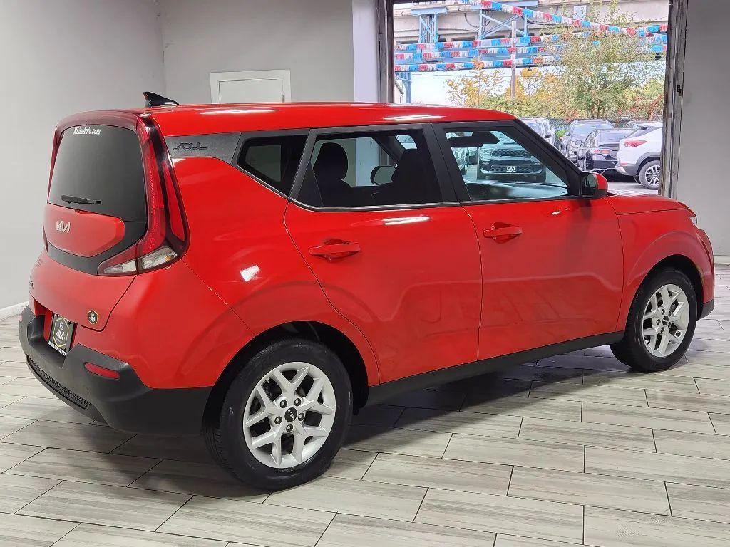 used 2022 Kia Soul car, priced at $14,999