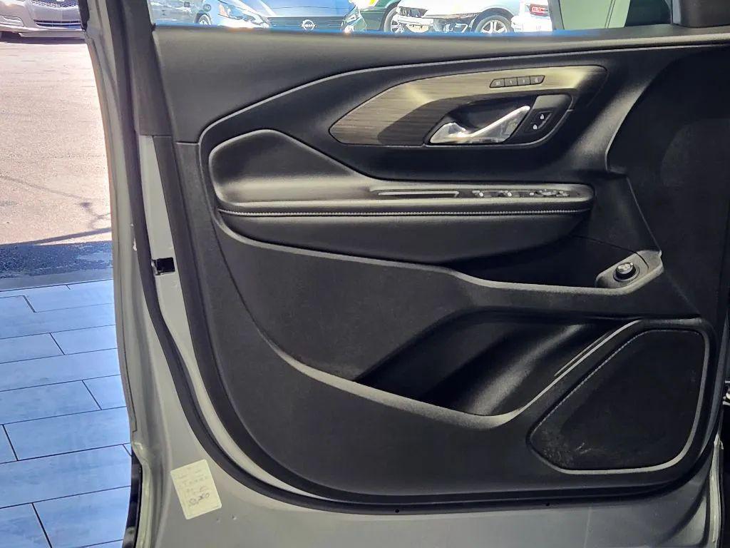 used 2023 GMC Terrain car, priced at $21,999