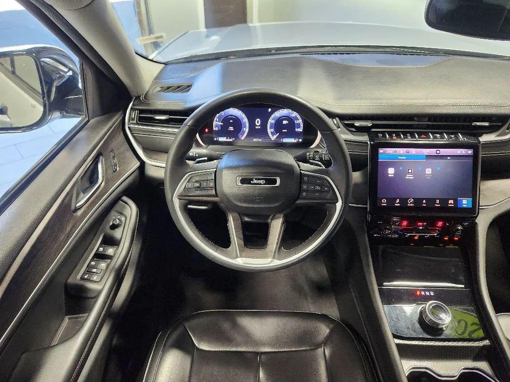 used 2024 Jeep Grand Cherokee car, priced at $25,499