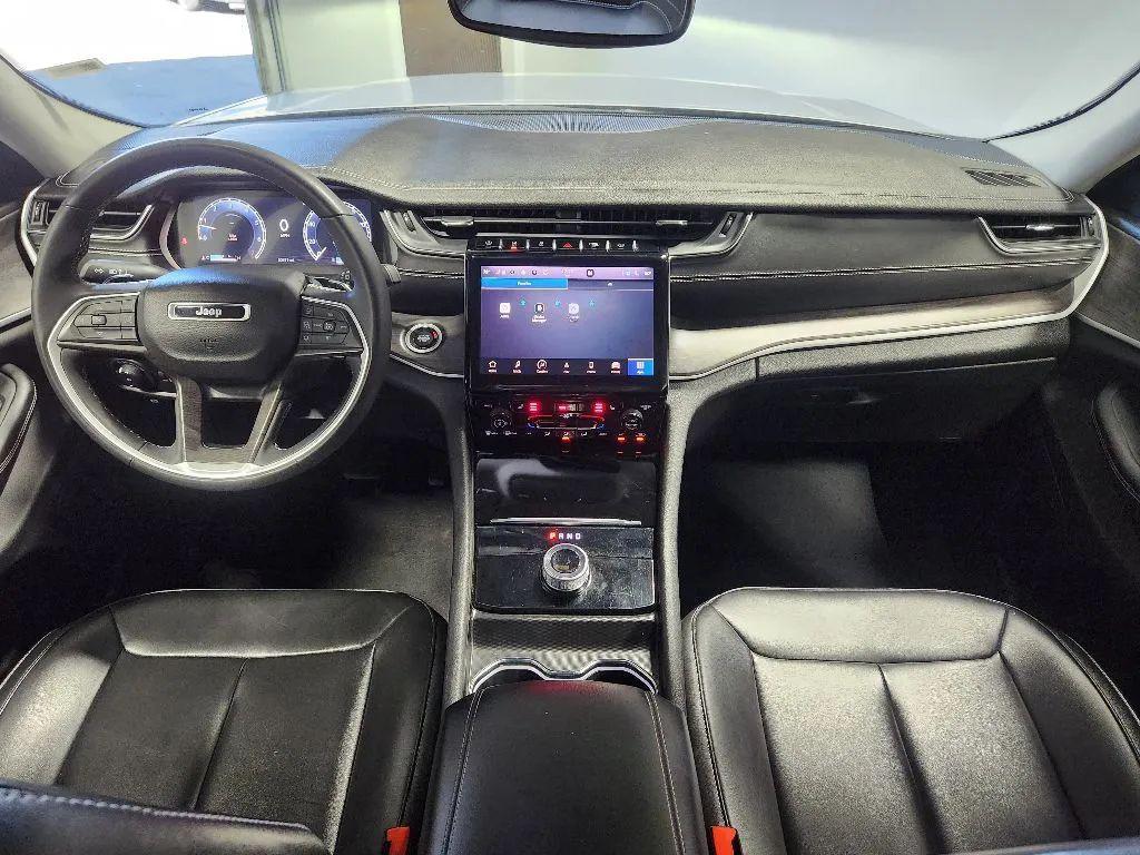 used 2024 Jeep Grand Cherokee car, priced at $25,499