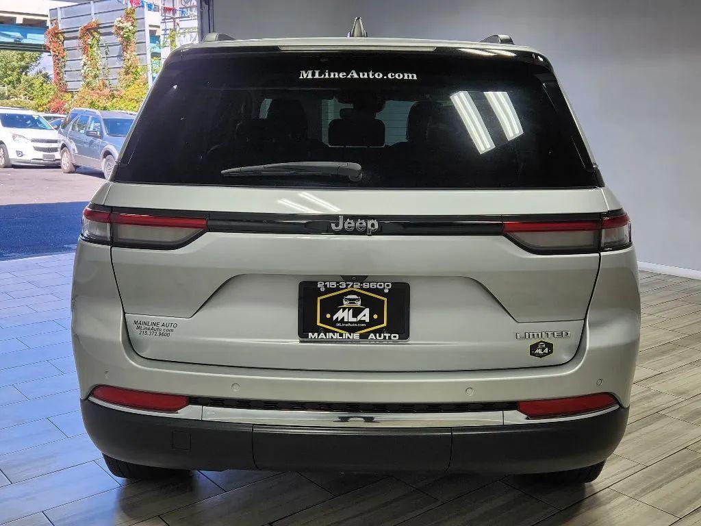 used 2024 Jeep Grand Cherokee car, priced at $25,499