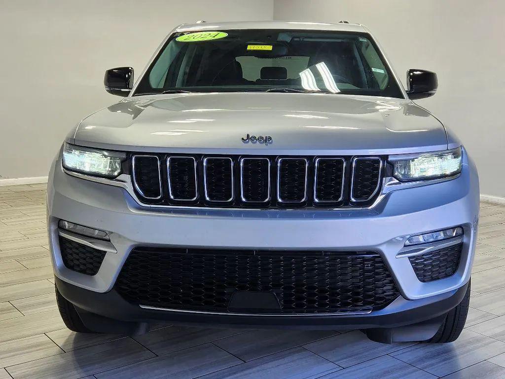 used 2024 Jeep Grand Cherokee car, priced at $25,499