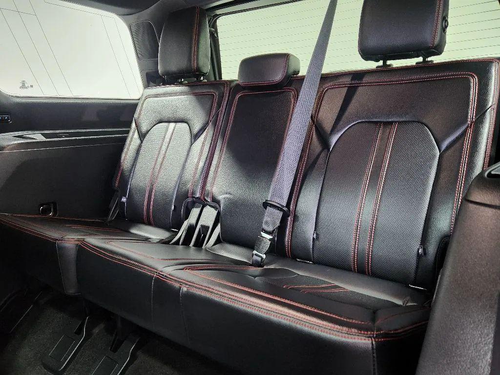 used 2019 Ford Expedition car, priced at $27,376