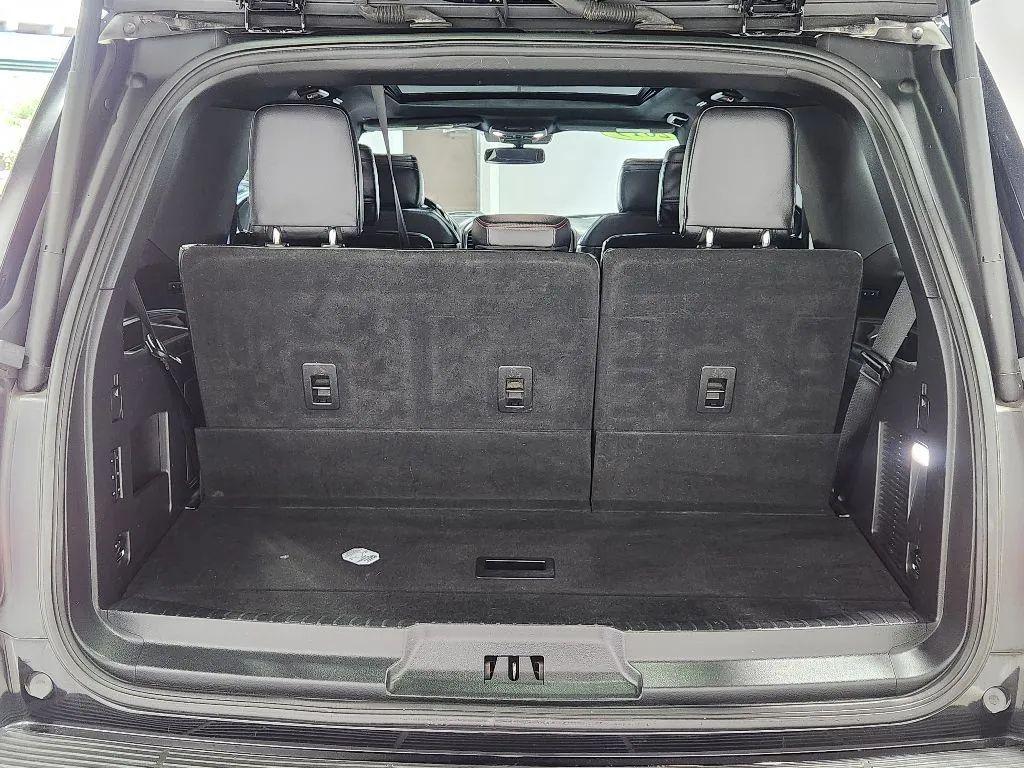 used 2019 Ford Expedition car, priced at $27,376