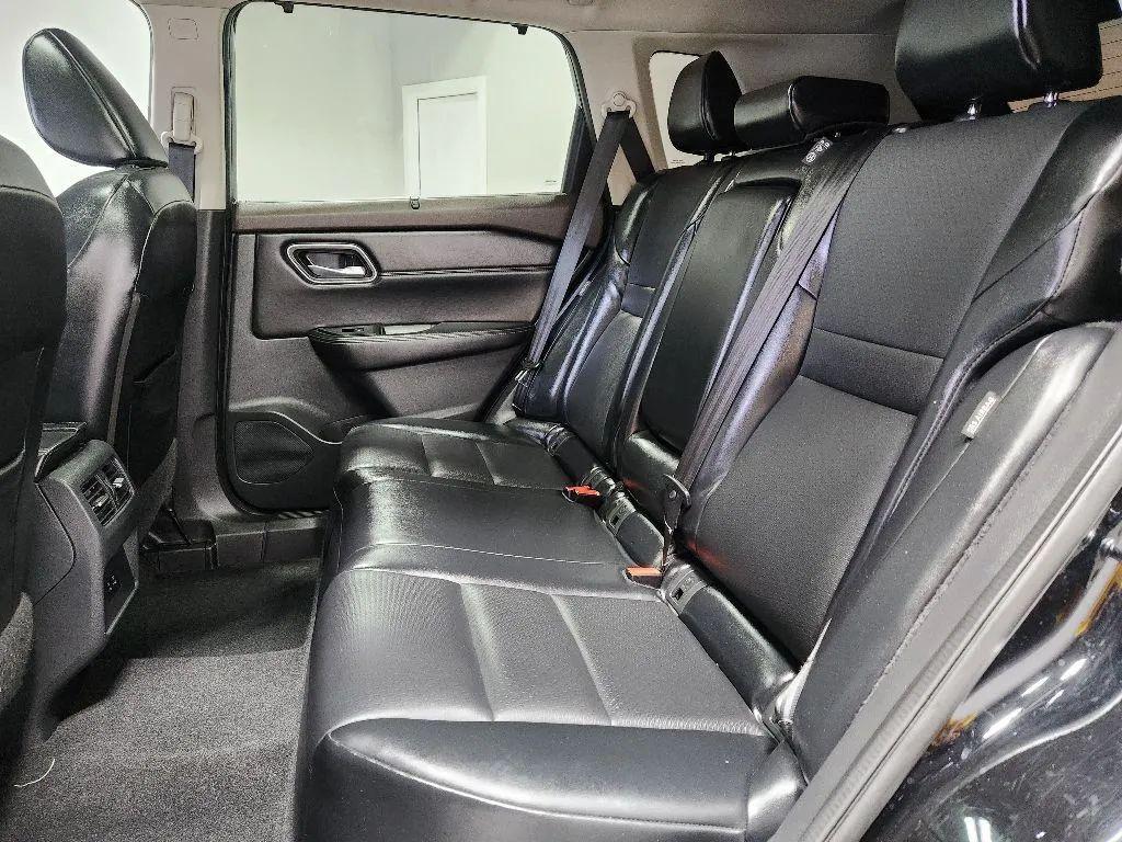 used 2021 Nissan Rogue car, priced at $18,538