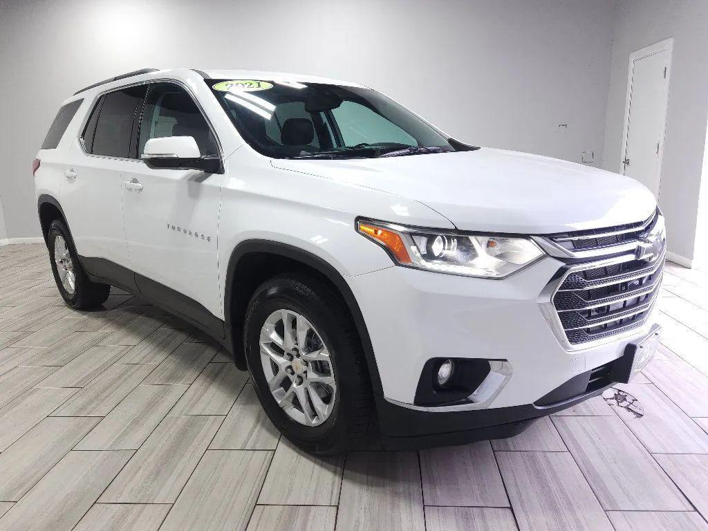 used 2021 Chevrolet Traverse car, priced at $21,499